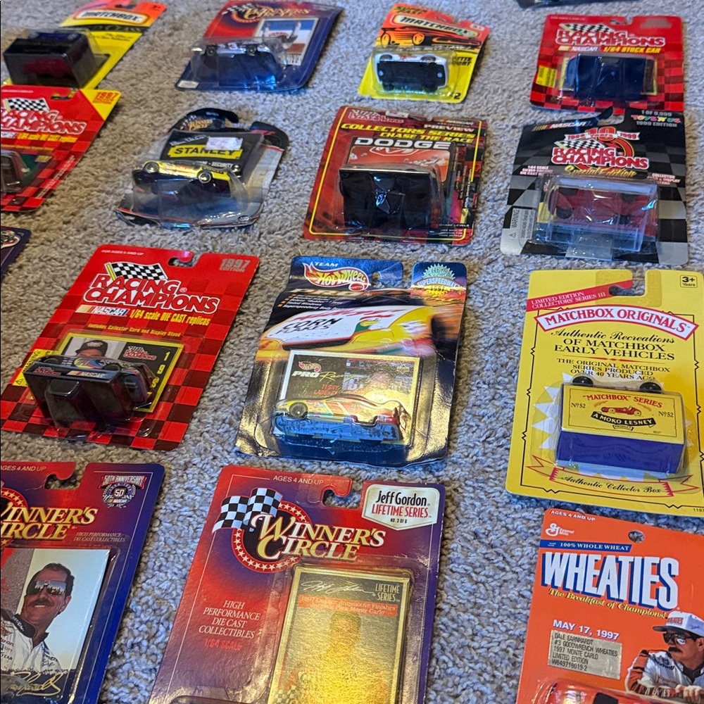30 Cars Racing Champions Die-Cast Toy Car Collection 1995